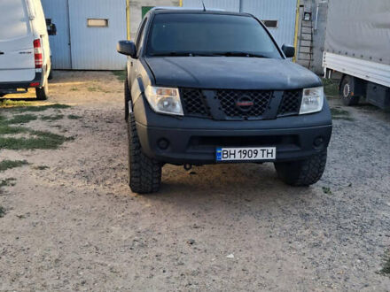 Чорний Ніссан Навара, об'ємом двигуна 2.49 л та пробігом 282 тис. км за 9000 $, фото 1 на Automoto.ua