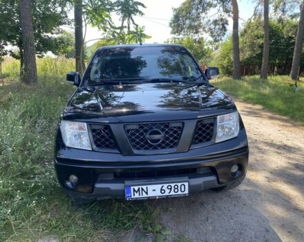 Чорний Ніссан Навара, об'ємом двигуна 2.5 л та пробігом 312 тис. км за 5299 $, фото 1 на Automoto.ua