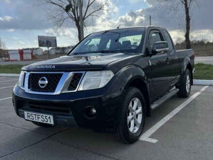 Ниссан Навара 2010 в Луцке на Automoto.ua Черный Ниссан Навара, объемом двигателя 2.5 л и пробегом 374 тыс. км за 6200 $, фото 1 на Automoto.ua
