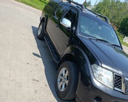Черный Ниссан Навара, объемом двигателя 0 л и пробегом 200 тыс. км за 6800 $, фото 1 на Automoto.ua