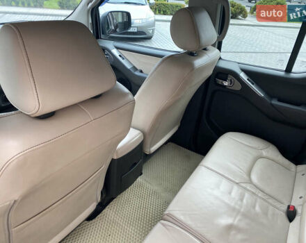 Фиолетовый Ниссан Навара, объемом двигателя 2.49 л и пробегом 201 тыс. км за 12500 $, фото 30 на Automoto.ua