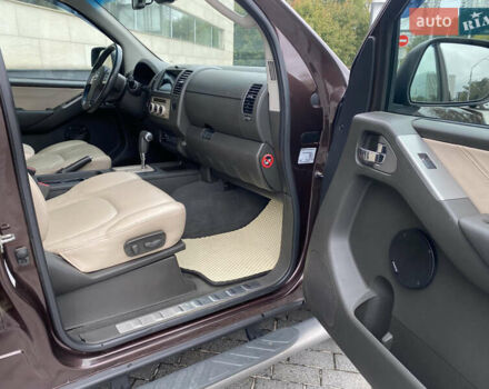 Фиолетовый Ниссан Навара, объемом двигателя 2.49 л и пробегом 201 тыс. км за 12500 $, фото 39 на Automoto.ua