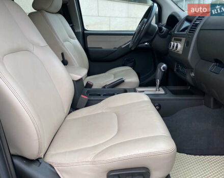 Фиолетовый Ниссан Навара, объемом двигателя 2.49 л и пробегом 201 тыс. км за 12500 $, фото 40 на Automoto.ua