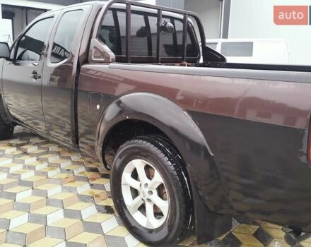 Коричневый Ниссан Навара, объемом двигателя 2.49 л и пробегом 218 тыс. км за 15000 $, фото 3 на Automoto.ua