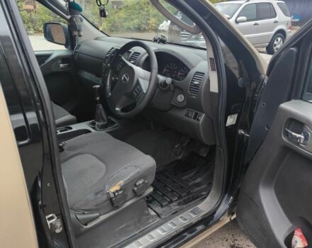 Коричневый Ниссан Навара, объемом двигателя 2.5 л и пробегом 160 тыс. км за 6800 $, фото 3 на Automoto.ua