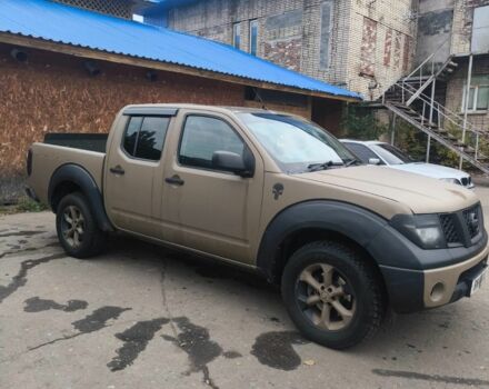 Коричневый Ниссан Навара, объемом двигателя 2.5 л и пробегом 160 тыс. км за 6800 $, фото 1 на Automoto.ua
