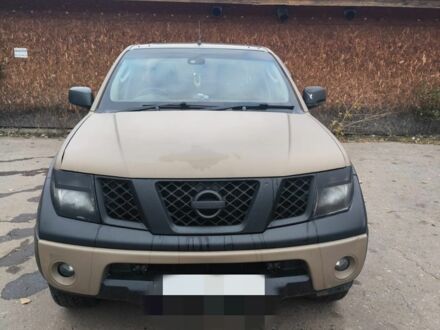 Коричневый Ниссан Навара, объемом двигателя 2.5 л и пробегом 160 тыс. км за 6800 $, фото 1 на Automoto.ua