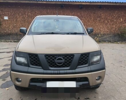 Коричневый Ниссан Навара, объемом двигателя 2.5 л и пробегом 160 тыс. км за 6800 $, фото 1 на Automoto.ua