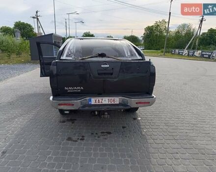 Красный Ниссан Навара, объемом двигателя 2.49 л и пробегом 295 тыс. км за 9100 $, фото 3 на Automoto.ua