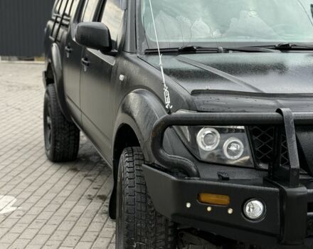 Ниссан Навара, объемом двигателя 2.5 л и пробегом 310 тыс. км за 11800 $, фото 3 на Automoto.ua