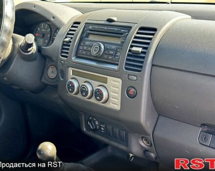 Ниссан Навара, объемом двигателя 2.5 л и пробегом 330 тыс. км за 6600 $, фото 5 на Automoto.ua