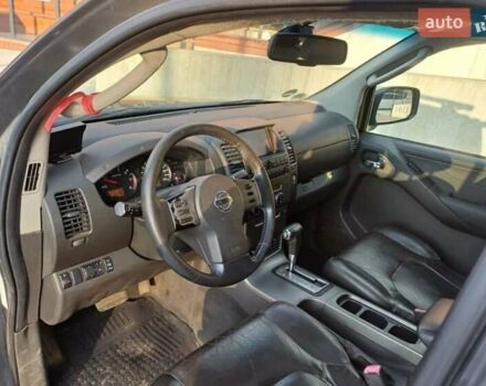 Серый Ниссан Навара, объемом двигателя 0 л и пробегом 321 тыс. км за 2970 $, фото 1 на Automoto.ua
