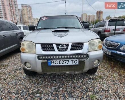 Серый Ниссан Навара, объемом двигателя 2.7 л и пробегом 240 тыс. км за 7999 $, фото 8 на Automoto.ua