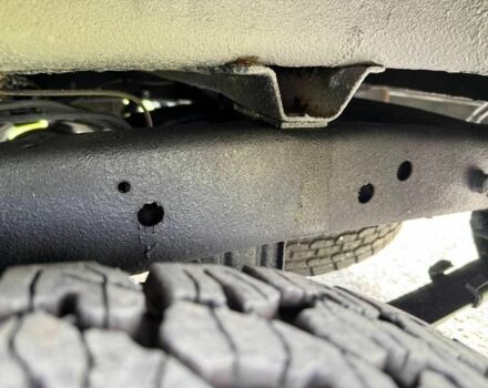 Сірий Ніссан Навара, об'ємом двигуна 2.5 л та пробігом 252 тис. км за 7000 $, фото 4 на Automoto.ua