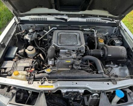 Сірий Ніссан Навара, об'ємом двигуна 2.5 л та пробігом 252 тис. км за 7000 $, фото 2 на Automoto.ua