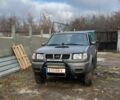 Серый Ниссан Навара, объемом двигателя 2.5 л и пробегом 408 тыс. км за 4200 $, фото 1 на Automoto.ua
