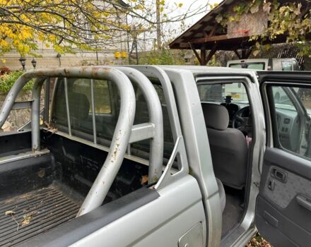 Сірий Ніссан Навара, об'ємом двигуна 2.5 л та пробігом 133 тис. км за 5600 $, фото 6 на Automoto.ua