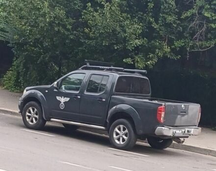 Серый Ниссан Навара, объемом двигателя 2.5 л и пробегом 240 тыс. км за 6000 $, фото 13 на Automoto.ua