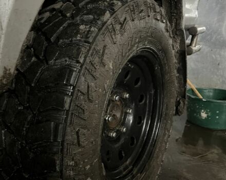 Серый Ниссан Навара, объемом двигателя 2.5 л и пробегом 171 тыс. км за 5937 $, фото 5 на Automoto.ua