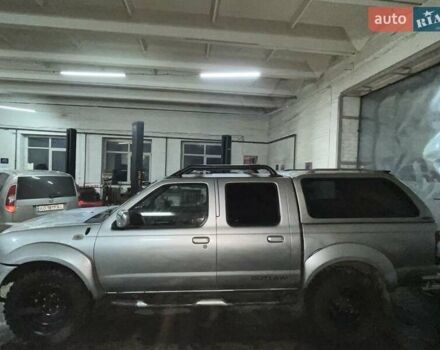 Серый Ниссан Навара, объемом двигателя 2.5 л и пробегом 171 тыс. км за 5937 $, фото 3 на Automoto.ua