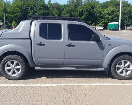 Серый Ниссан Навара, объемом двигателя 2.49 л и пробегом 280 тыс. км за 12000 $, фото 7 на Automoto.ua