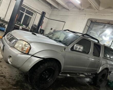 Серый Ниссан Навара, объемом двигателя 2.5 л и пробегом 171 тыс. км за 5937 $, фото 1 на Automoto.ua