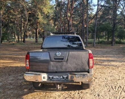 Серый Ниссан Навара, объемом двигателя 2.5 л и пробегом 240 тыс. км за 6000 $, фото 11 на Automoto.ua