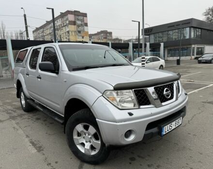 Сірий Ніссан Навара, об'ємом двигуна 2.5 л та пробігом 290 тис. км за 6700 $, фото 2 на Automoto.ua
