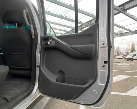 Сірий Ніссан Навара, об'ємом двигуна 2.5 л та пробігом 268 тис. км за 6200 $, фото 11 на Automoto.ua