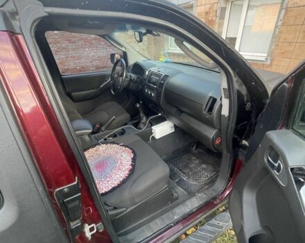 Серый Ниссан Навара, объемом двигателя 10 л и пробегом 300 тыс. км за 5500 $, фото 1 на Automoto.ua