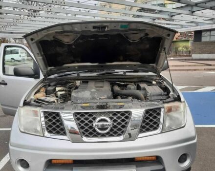 Сірий Ніссан Навара, об'ємом двигуна 2.5 л та пробігом 268 тис. км за 6200 $, фото 4 на Automoto.ua