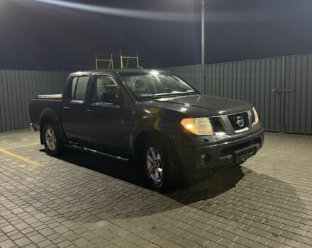 Сірий Ніссан Навара, об'ємом двигуна 2.5 л та пробігом 300 тис. км за 5500 $, фото 1 на Automoto.ua