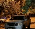 Серый Ниссан Навара, объемом двигателя 2.5 л и пробегом 240 тыс. км за 4500 $, фото 1 на Automoto.ua