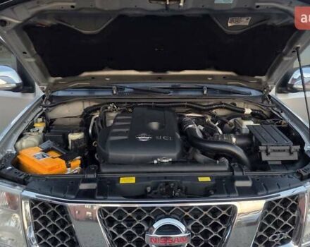 Сірий Ніссан Навара, об'ємом двигуна 2.49 л та пробігом 245 тис. км за 10200 $, фото 18 на Automoto.ua