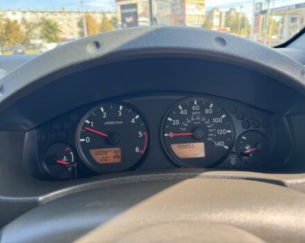 Серый Ниссан Навара, объемом двигателя 2.5 л и пробегом 140 тыс. км за 5350 $, фото 6 на Automoto.ua