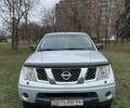 Сірий Ніссан Навара, об'ємом двигуна 2.5 л та пробігом 300 тис. км за 5800 $, фото 1 на Automoto.ua