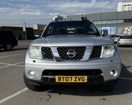 Серый Ниссан Навара, объемом двигателя 2.5 л и пробегом 140 тыс. км за 5350 $, фото 1 на Automoto.ua