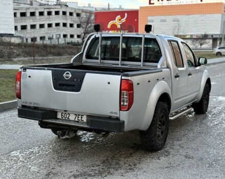 Серый Ниссан Навара, объемом двигателя 0 л и пробегом 316 тыс. км за 5500 $, фото 2 на Automoto.ua