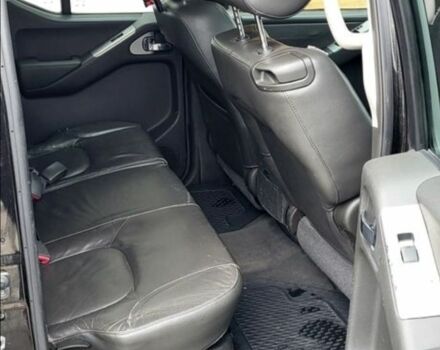 Серый Ниссан Навара, объемом двигателя 2.5 л и пробегом 203 тыс. км за 5200 $, фото 7 на Automoto.ua