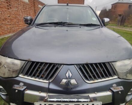 Серый Ниссан Навара, объемом двигателя 0 л и пробегом 161 тыс. км за 5800 $, фото 14 на Automoto.ua