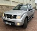 Сірий Ніссан Навара, об'ємом двигуна 2.5 л та пробігом 200 тис. км за 7300 $, фото 2 на Automoto.ua