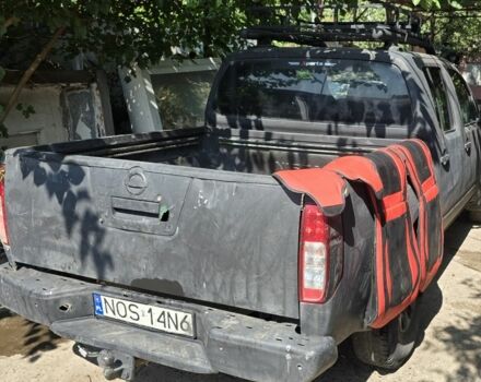 Серый Ниссан Навара, объемом двигателя 2.5 л и пробегом 466 тыс. км за 3400 $, фото 12 на Automoto.ua