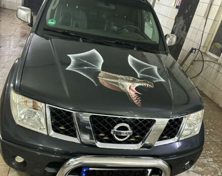 Сірий Ніссан Навара, об'ємом двигуна 2.5 л та пробігом 234 тис. км за 11000 $, фото 1 на Automoto.ua