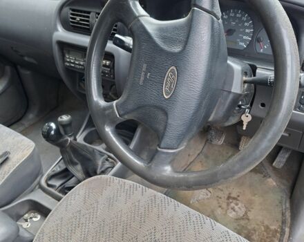 Серый Ниссан Навара, объемом двигателя 0 л и пробегом 161 тыс. км за 5800 $, фото 8 на Automoto.ua