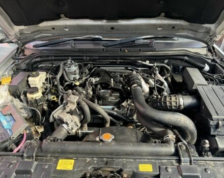 Серый Ниссан Навара, объемом двигателя 2.5 л и пробегом 140 тыс. км за 5350 $, фото 7 на Automoto.ua