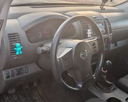 Серый Ниссан Навара, объемом двигателя 0 л и пробегом 253 тыс. км за 7500 $, фото 10 на Automoto.ua