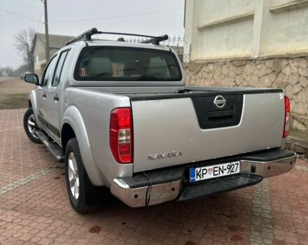 Сірий Ніссан Навара, об'ємом двигуна 2.5 л та пробігом 200 тис. км за 7300 $, фото 3 на Automoto.ua