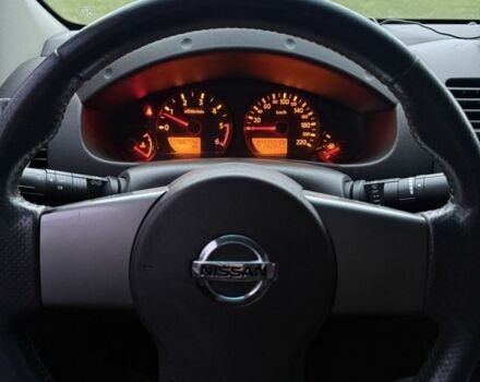 Сірий Ніссан Навара, об'ємом двигуна 2.5 л та пробігом 300 тис. км за 5800 $, фото 8 на Automoto.ua