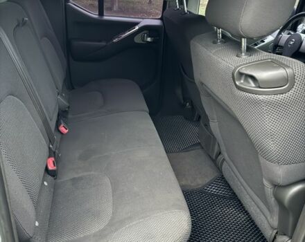 Сірий Ніссан Навара, об'ємом двигуна 2.5 л та пробігом 300 тис. км за 5800 $, фото 15 на Automoto.ua
