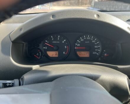 Серый Ниссан Навара, объемом двигателя 2.5 л и пробегом 285 тыс. км за 7750 $, фото 4 на Automoto.ua